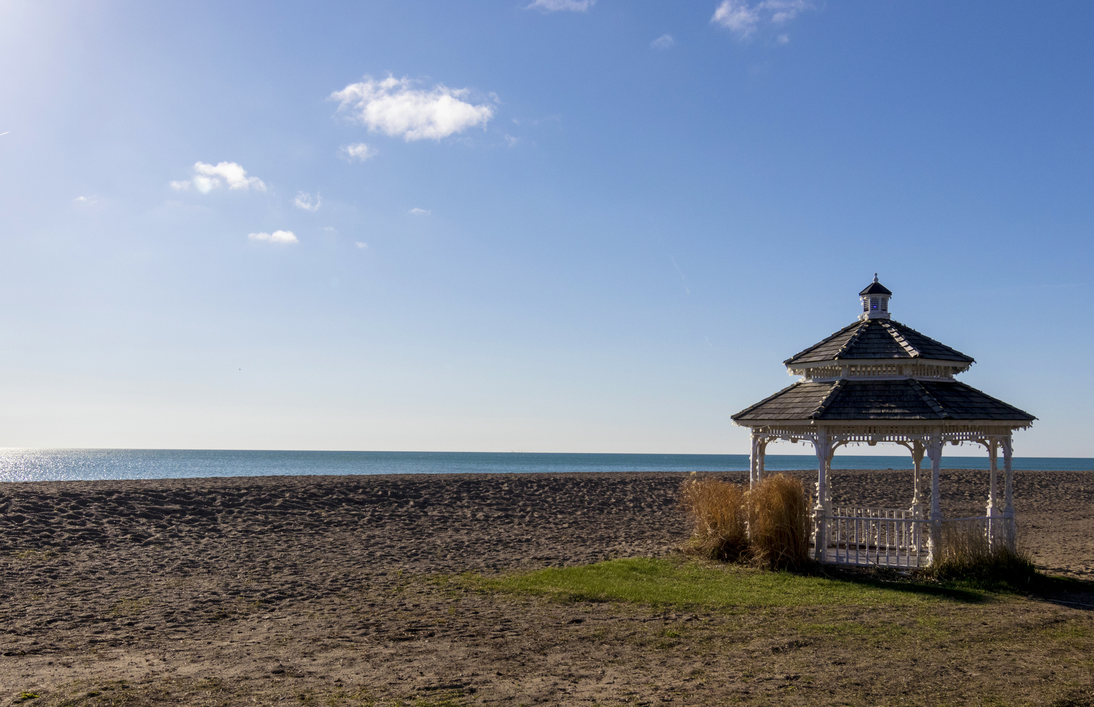 Gazebo at Illinois Beach State Park in the early morning